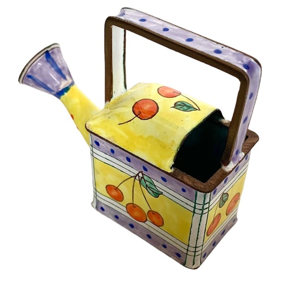 VINTAGE 1999 KELVIN CHEN ENAMEL ON COPPER MINIATURE HAND-PAINTED 🍒 WATERING CAN - Picture 8 of 13